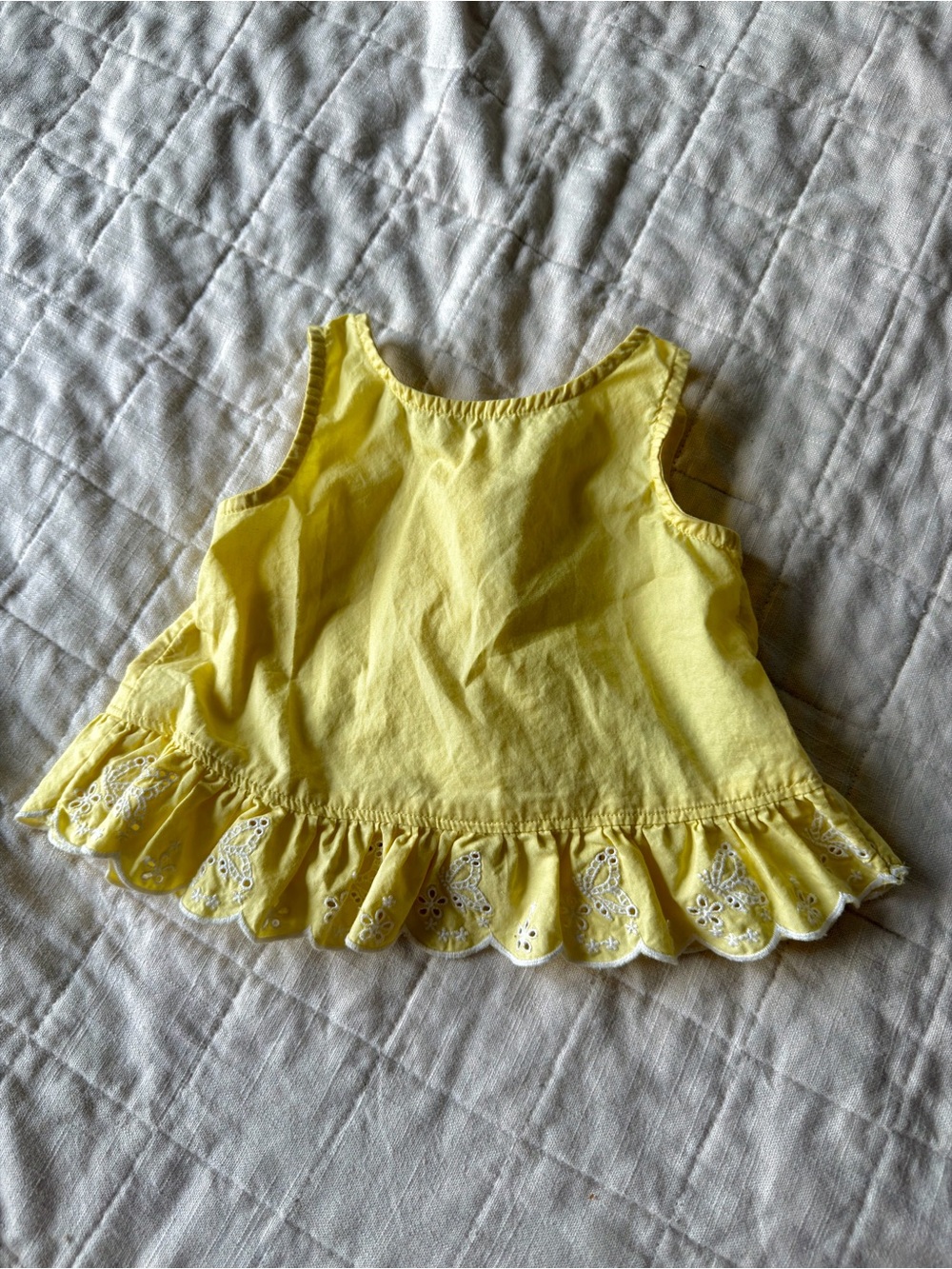 Baby Gap Yellow Eyelet Ruffle Outfit Set 18-24M 100% Cotton - Picture 8 of 10